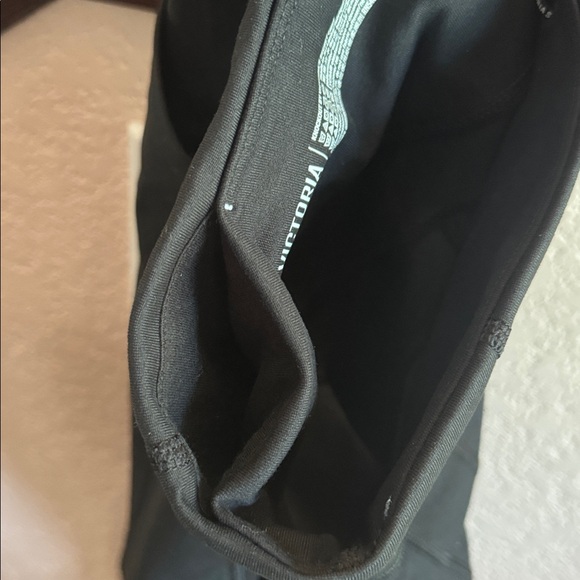 Victoria's Secret Black Sport Leggings Womens Size Small with Cell Phone Pockets - Picture 6 of 7